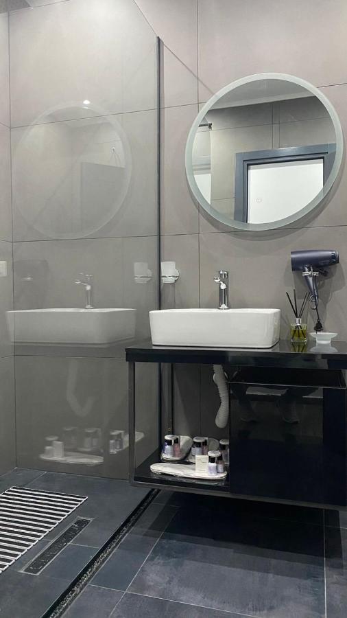 Bujtina Xhabakja Hotel Belsh Екстериор снимка